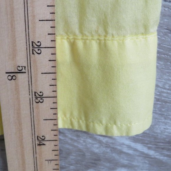 Chico's* Women's Long Tab Sleeve Button Down Curved Hem Shirt~ Size 3 - Picture 9 of 9